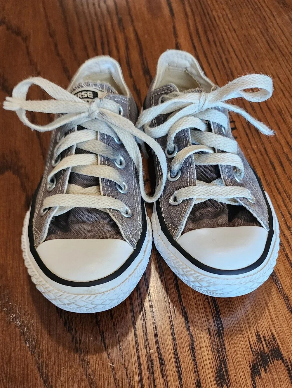 Converse Low Top Sneakers